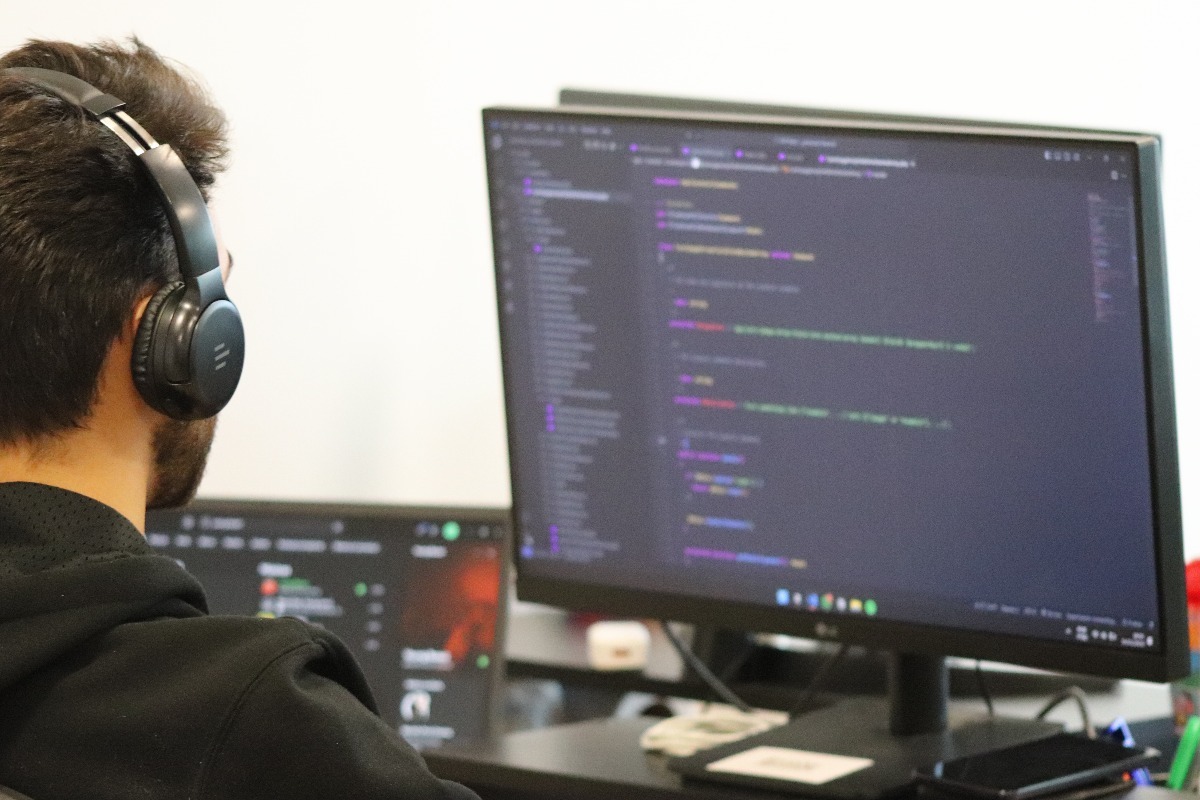 Sites Personalizados: Por Que o Desenvolvimento de Sites Profissional é Essencial para Sua Empresa